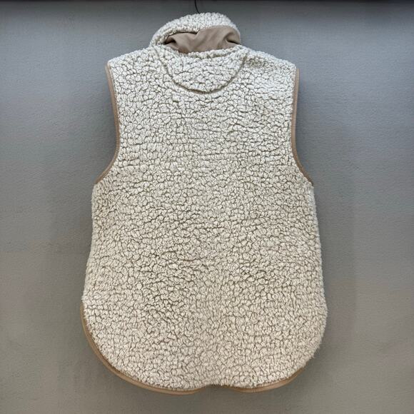 Abercrombie & Fitch Sherpa Vest Women's M Soft A&F Collection Tan Beige Cozy NWT - Picture 2 of 12